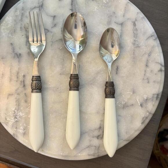 Argent Orfevres White Ornate Handle Stainless Silver Soup Spoon Individual Pcs - Picture 6 of 8